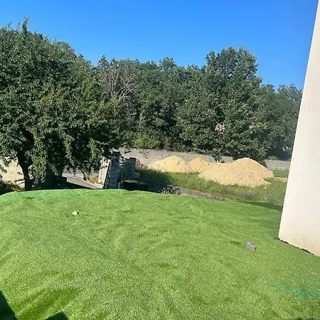 Belle Avec Terrasse Villa Pechbonnieu